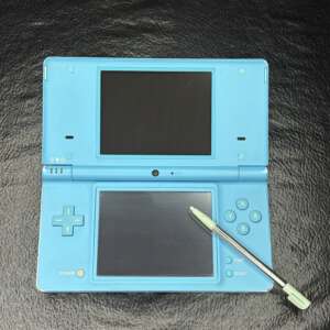Nintendo DSi original color light blue