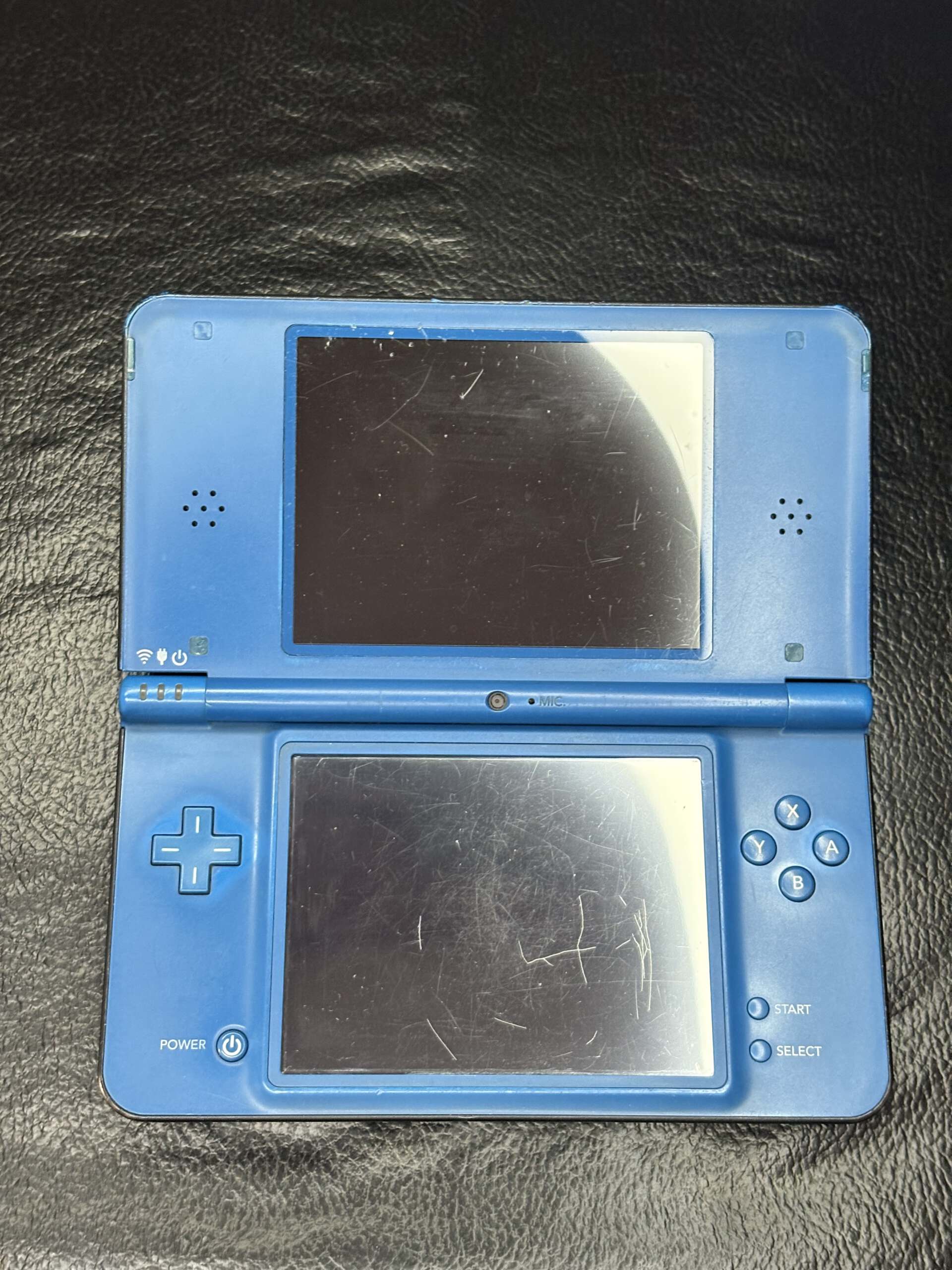 Nintendo DSi modelo XL color azul - Imagen 2