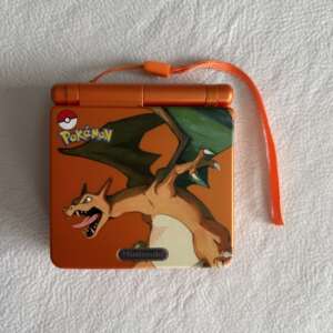 Game Boy Advance SP edición Charizard